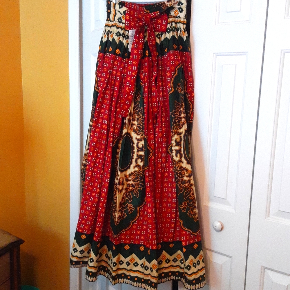 Nwt African print skirt One sz